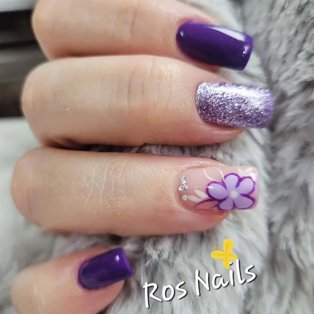 Ros Nails Centro de Uñas manicura